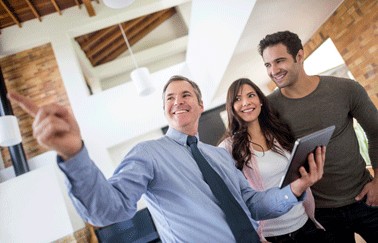 Is Now a Good Time to Become a Real Estate Agent?